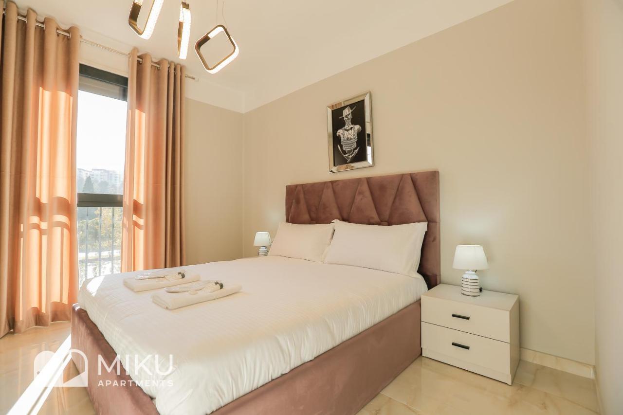 Miku Apartment - Bright 1 Bedroom Apartment At Olympic Residence Tirana Esterno foto